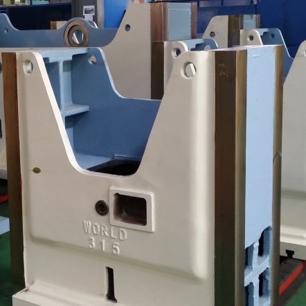 press ram with 8 faces guide