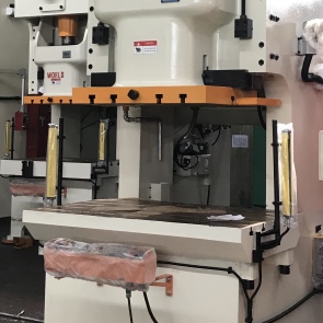 Nhấn c&aacute;c r&agrave;o cản &aacute;nh s&aacute;ng