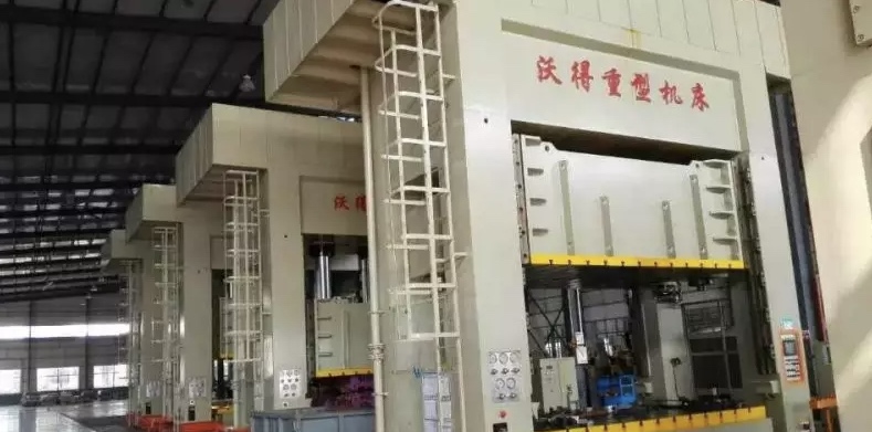 M&aacute;y &eacute;p thủy lực cho phụ t&ugrave;ng &ocirc; t&ocirc;