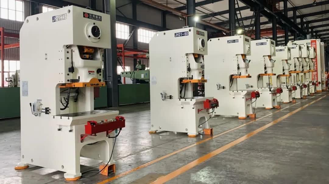 B&aacute;o ch&iacute; JH21 thế giới-2