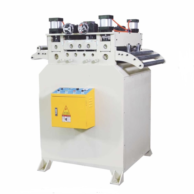 M&aacute;y san bằng dải kim loại